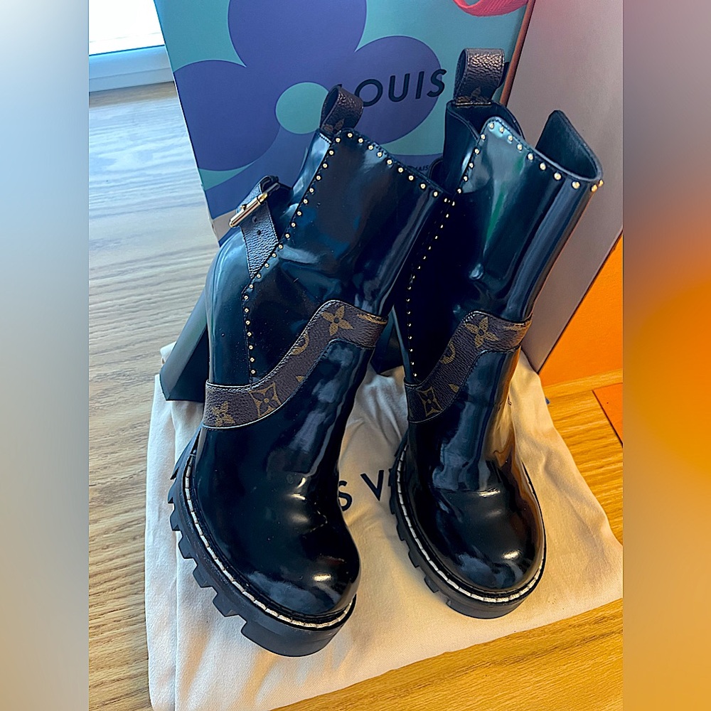 Louis Vuitton star trail ankle boot 8cm